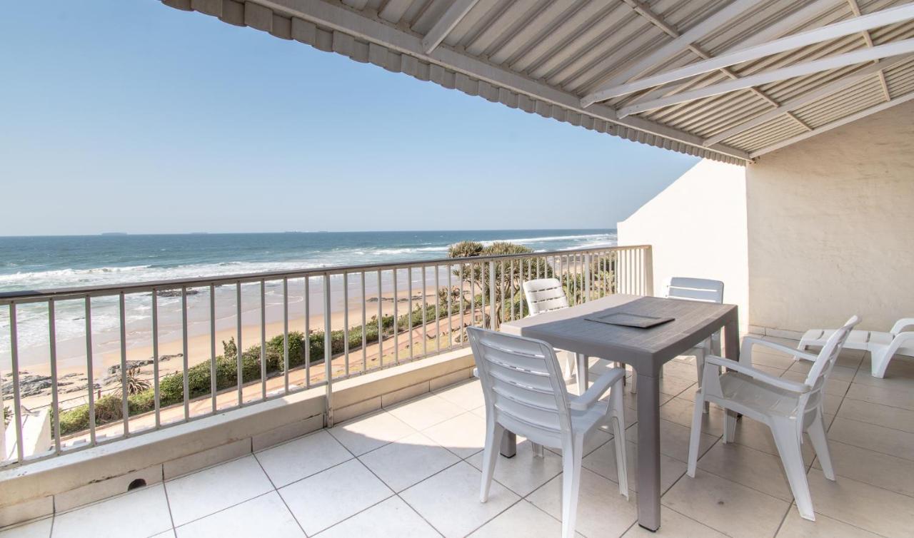 Appartamento 10 Bronze Bay Umhlanga Rocks Durban Esterno foto