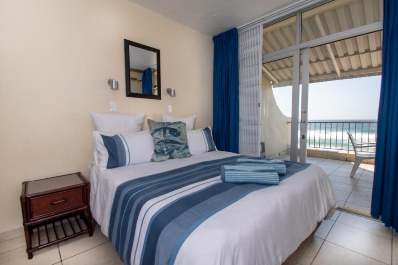 Appartamento 10 Bronze Bay Umhlanga Rocks Durban Esterno foto